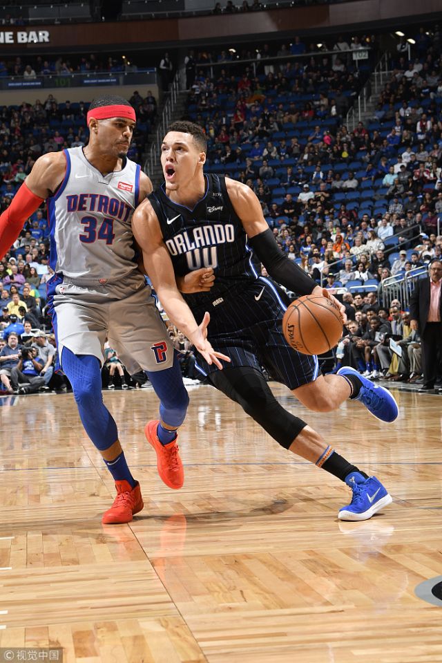 半场战报：摩纳哥2-1帕福斯，南野拓实、巴洛贡破门（半场速报：摩纳哥2-1领先帕福斯，南野拓实与巴洛贡建功）