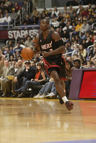 天要亡我？44岁阿隆索欲哭无泪：10大后卫仅1人能用 2天后迎生死战（44岁阿隆索陷防线危机：10名后卫仅1人可用，2天后迎生死战）