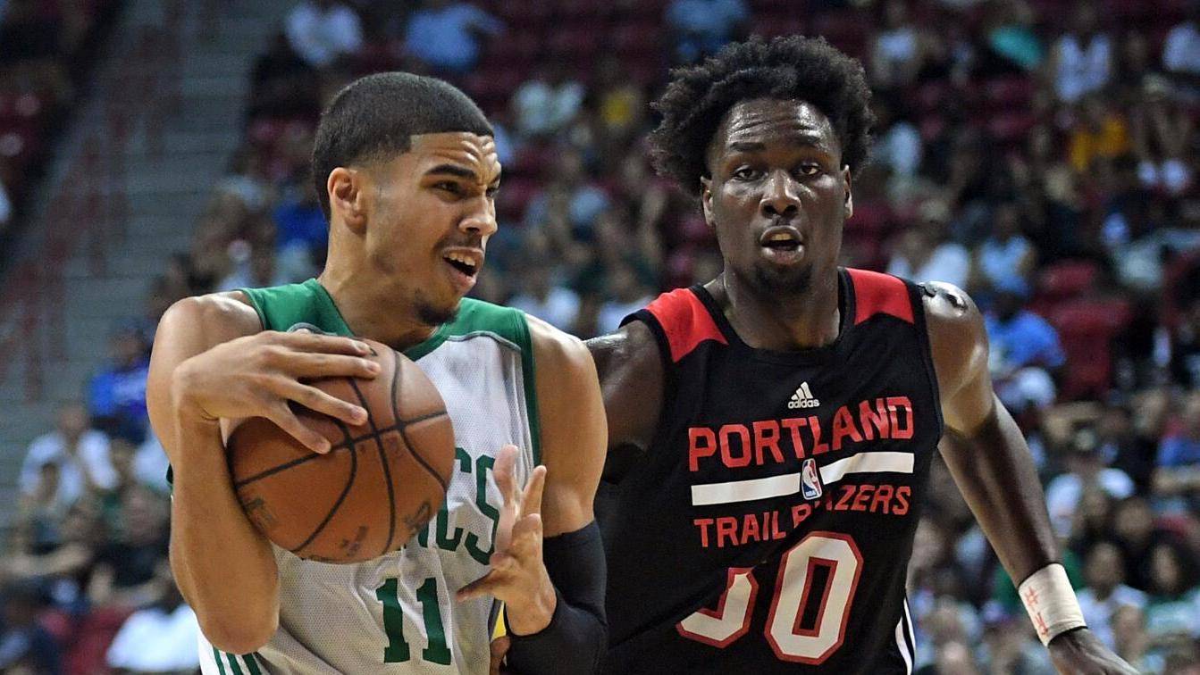 谌贻琴出席国家足球青训中心揭牌仪式（谌贻琴出席国家足球青训中心揭牌活动）