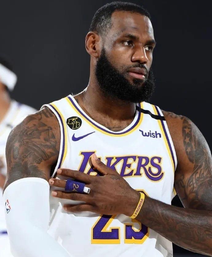 对亚马尔的建议？费兰-托雷斯：理疗和健身房，就这么简单（费兰-托雷斯谈给亚马尔的建议：理疗+健身房，简单直接）