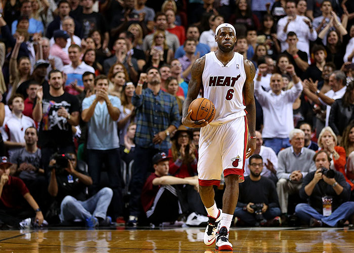 官方：奥格斯堡主帅瓦格纳下课，鲍姆临时接任（奥格斯堡官方宣布：瓦格纳下课，鲍姆担任临时主帅）