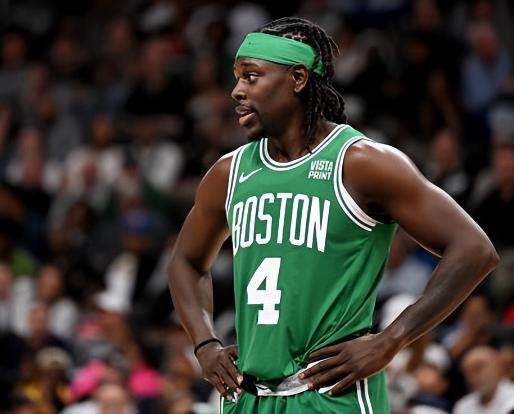 世体：阿劳霍向巴萨请假以恢复心理和精神状态，俱乐部已同意（世体：阿劳霍为恢复心理与精神状态向巴萨请假，俱乐部已批准）