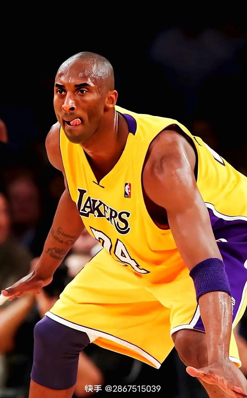 德天空：皇马有意法鹰后卫布朗，近期已派球探考察球员（德天空：皇马相中尼斯后卫布朗，近期已派球探实地考察）